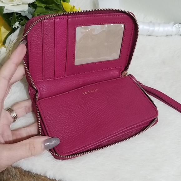 Cole Haan genuine leather wallet - Picture 3 of 4